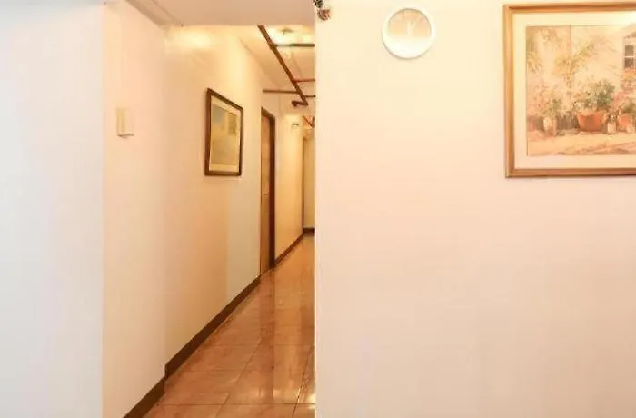 Oyo 882 Makati Hall 3*